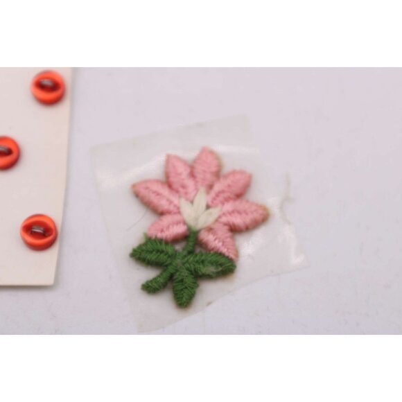 Craft Buttons Red Pink Black Sewing Supplies Embroidery Flower Patch New - Picture 4 of 8